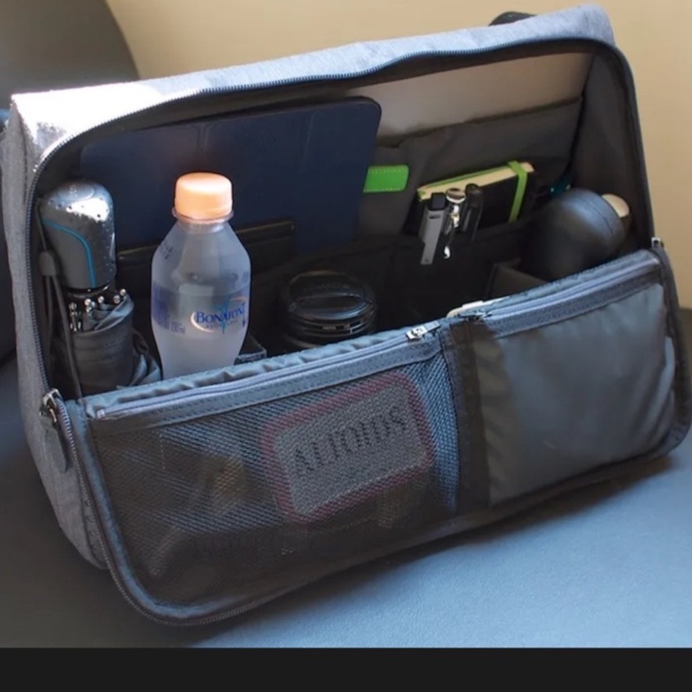 Evernote × AbrAsus Triangle Commuter Bag - Picture 13 of 15